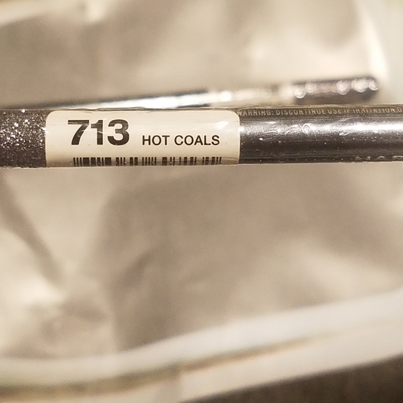 NWT Hard♡Candy Take Me Out Glitter Eye Liner 713 HOT COALS Built-In Sharpener! - Picture 5 of 15